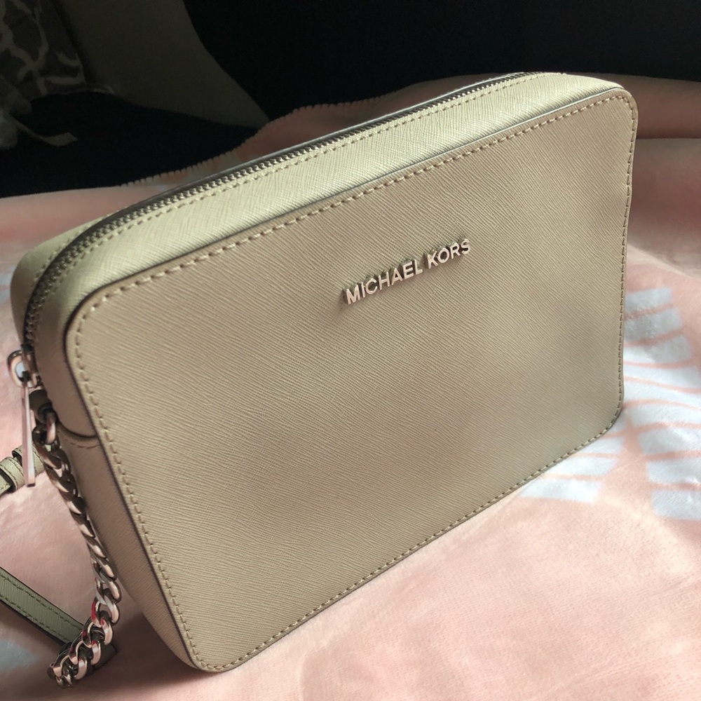 Michael Kors Jet Set Crossbody Bag